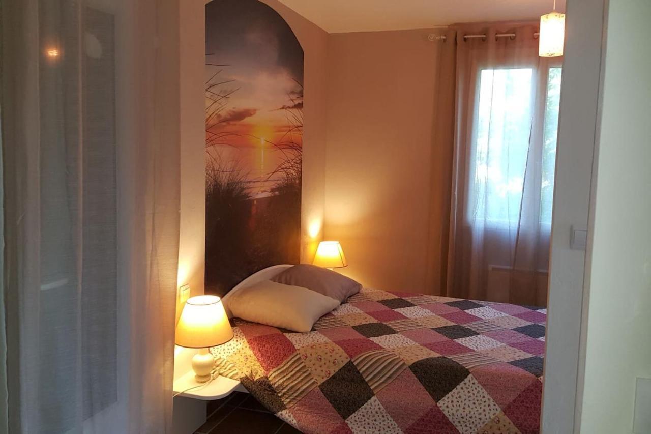 Logement Avec Piscine, Classe 3 Etoiles, De 42 M2 Tout Confort Au Calme Pour Un Couple Cahuzac-sur-Vère Eksteriør billede